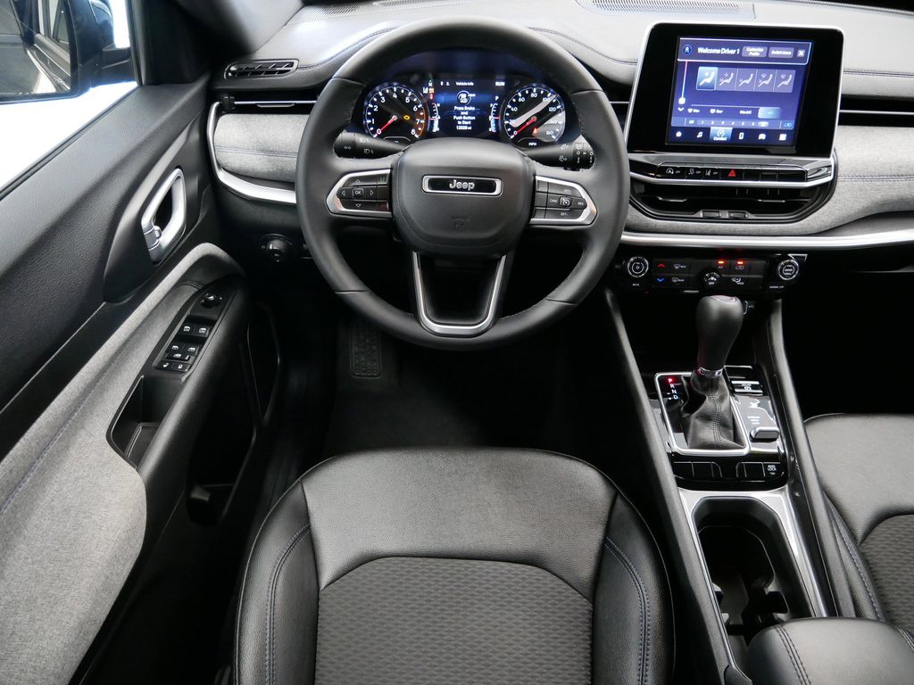 Thumbnail: 2025 Jeep Compass - 15