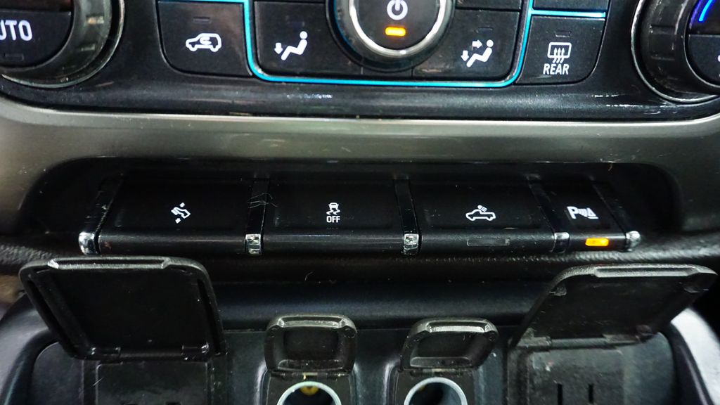 Thumbnail: 2018 Chevrolet Silverado 1500 - 23