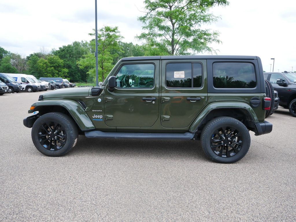 2022 Jeep Wrangler Unlimited Sahara 4xe 11