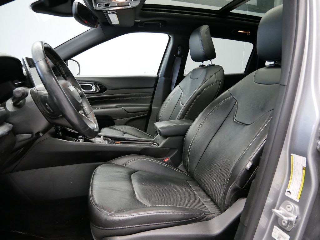 Thumbnail: 2022 Jeep Compass - 23