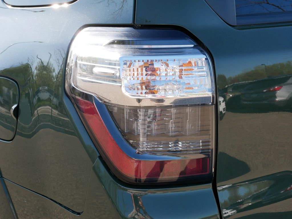 Thumbnail: 2022 Toyota 4Runner - 36