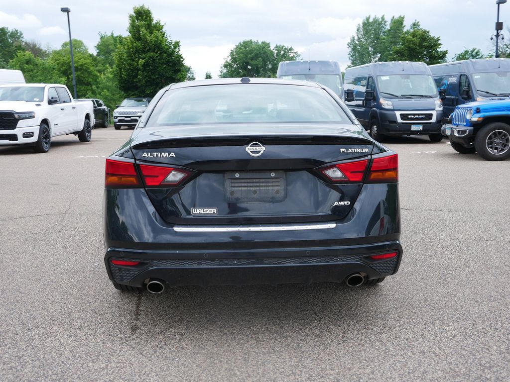 2021 Nissan Altima Platinum 8