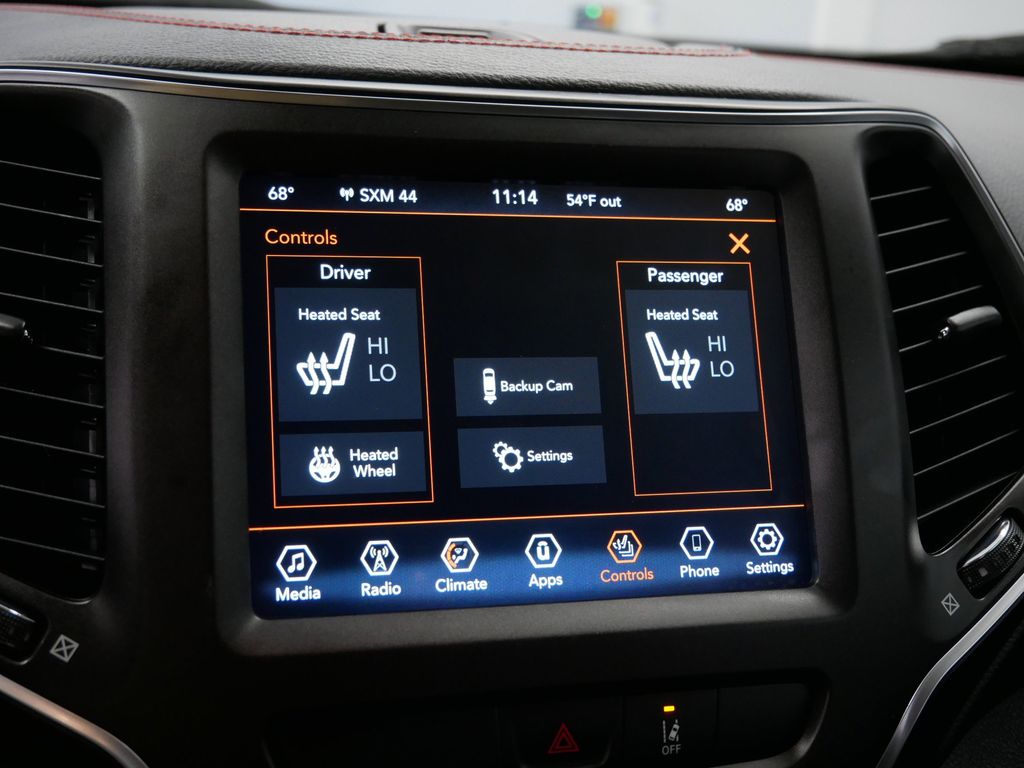 Thumbnail: 2022 Jeep Cherokee - 33