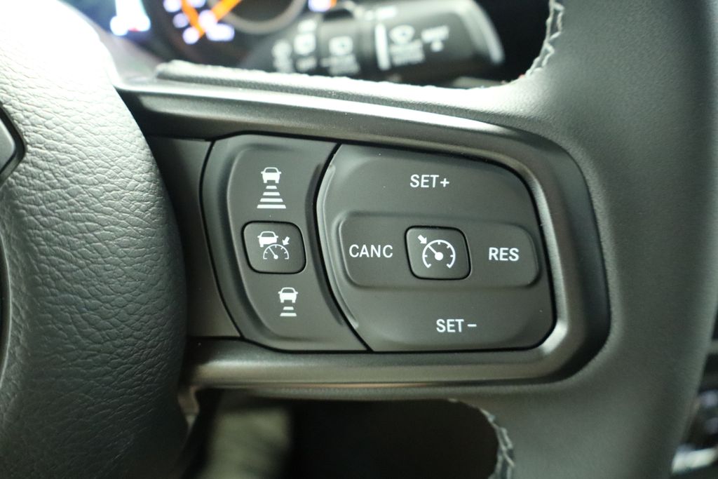 Thumbnail: 2026 Jeep Wrangler - 32