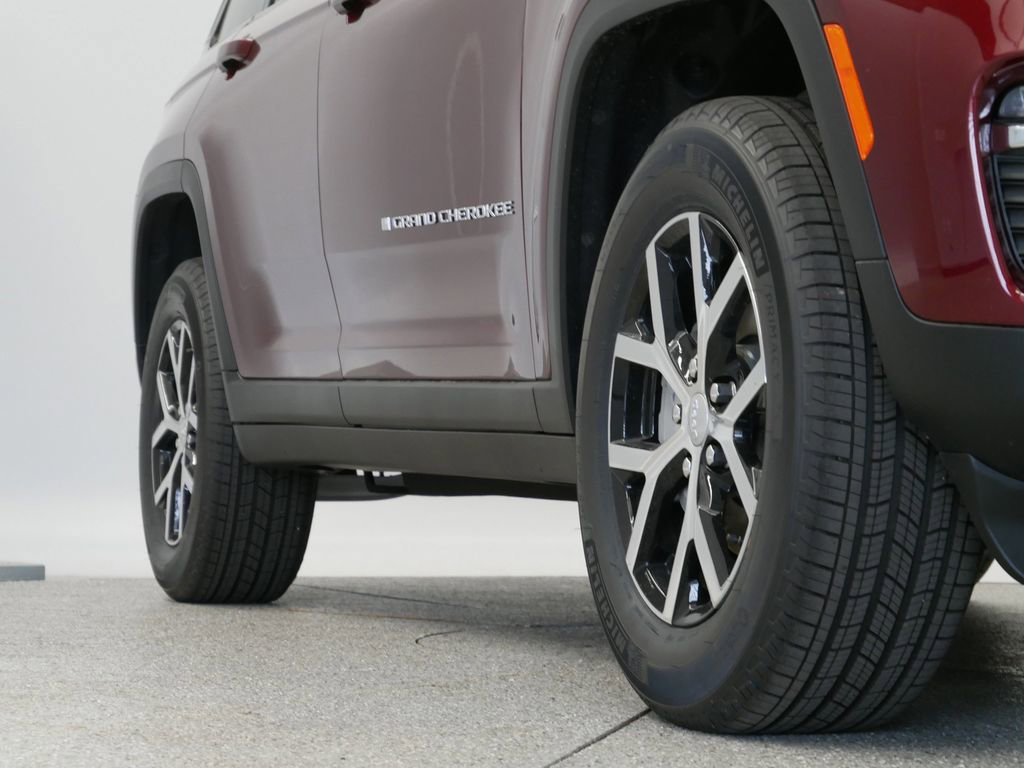 2025 Jeep Grand Cherokee Limited Edition 6
