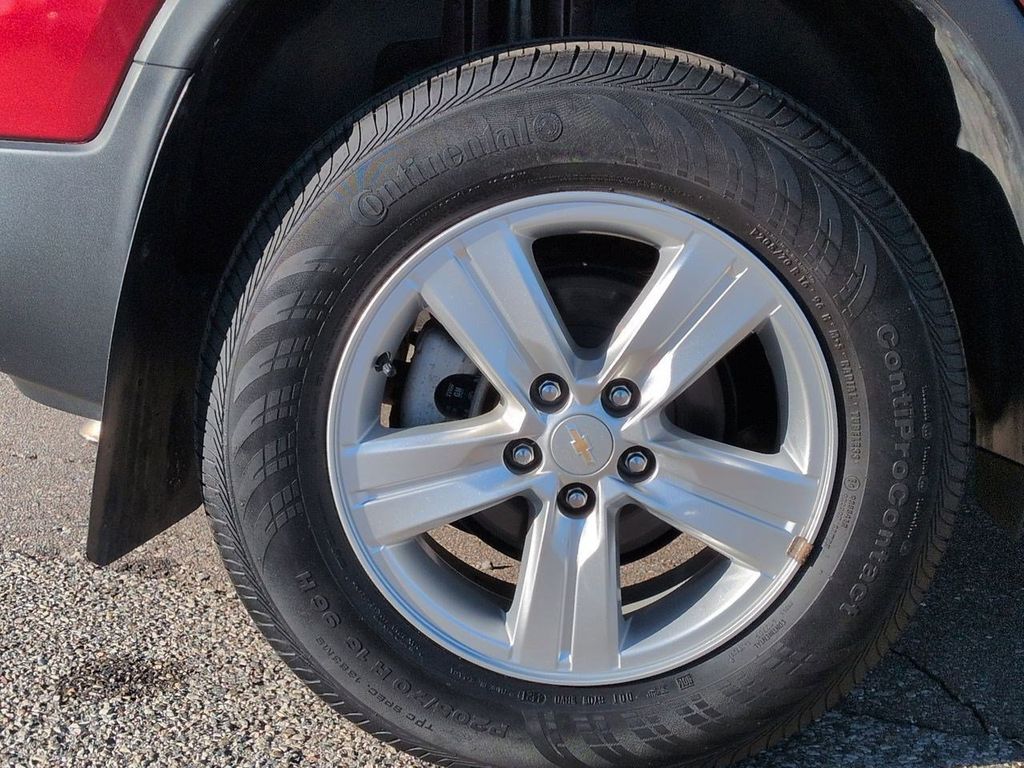 Thumbnail: 2022 Chevrolet Trax - 16