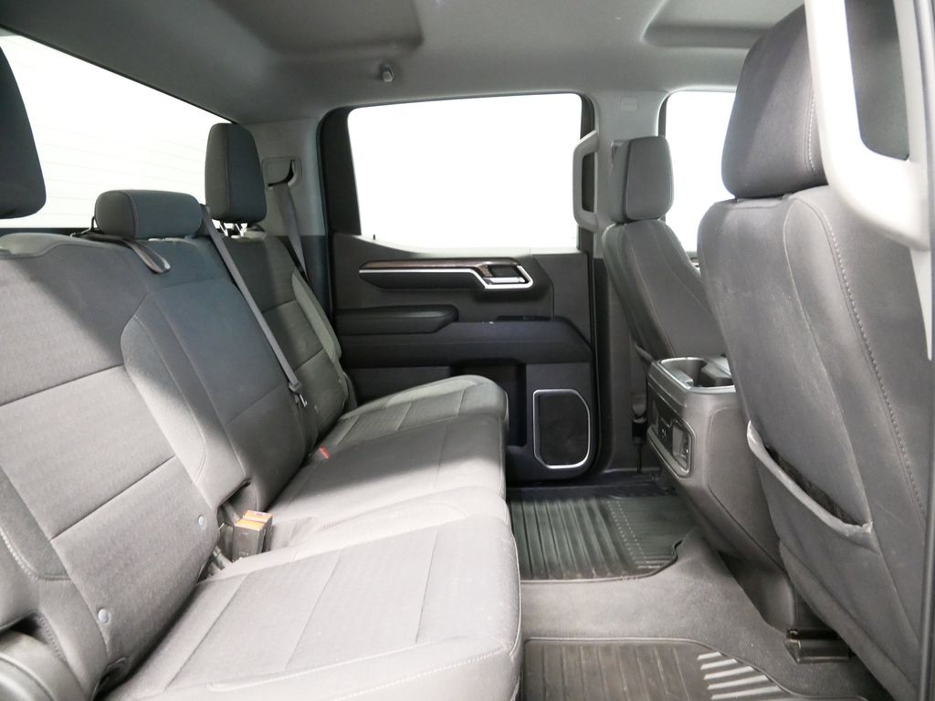 Thumbnail: 2022 Chevrolet Silverado 1500 - 27