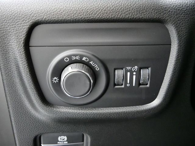 Thumbnail: 2024 Jeep Grand Cherokee - 38