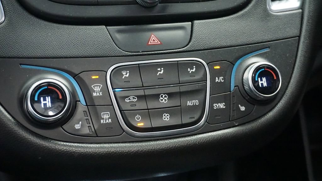 Thumbnail: 2019 Chevrolet Malibu - 28