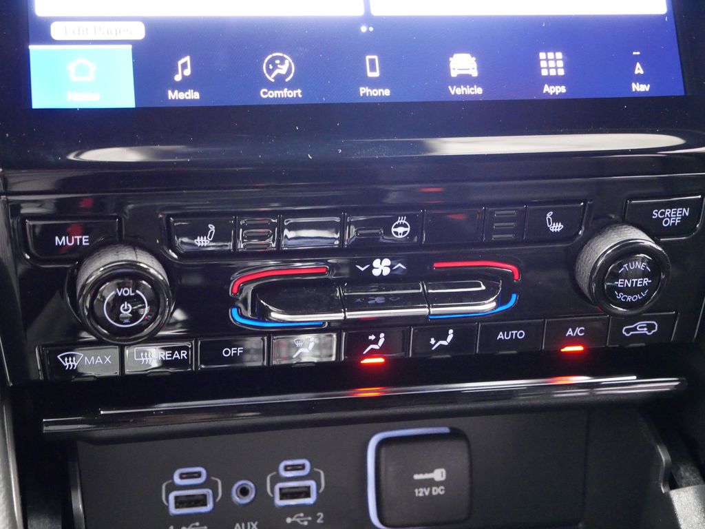 Thumbnail: 2025 Jeep Grand Cherokee L - 37