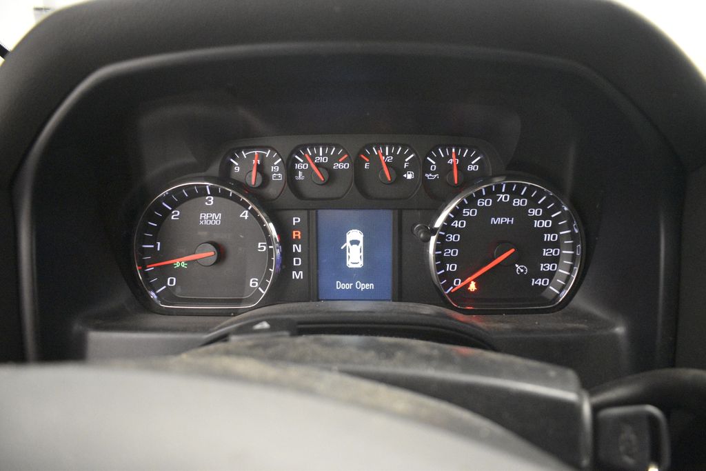 Thumbnail: 2015 Chevrolet Silverado 1500 - 26