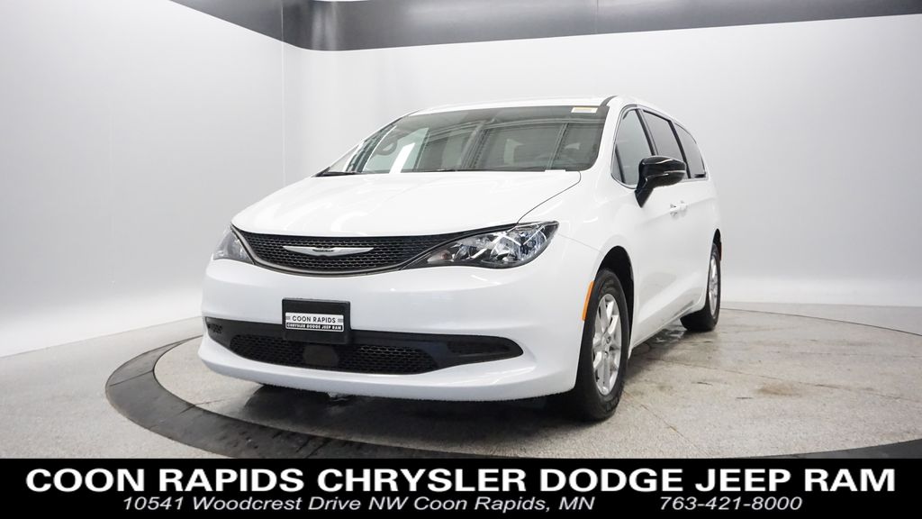 Thumbnail: 2026 Chrysler Voyager - 1