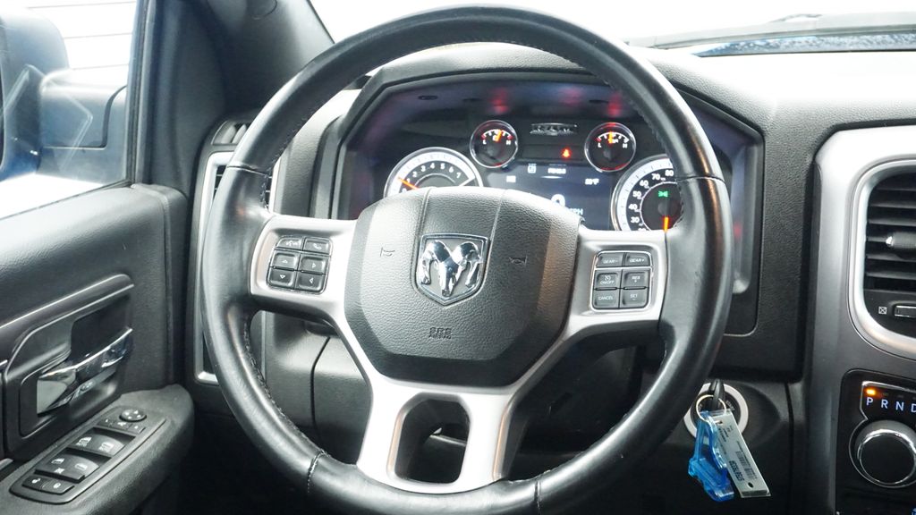 Thumbnail: 2022 RAM 1500 Classic - 24