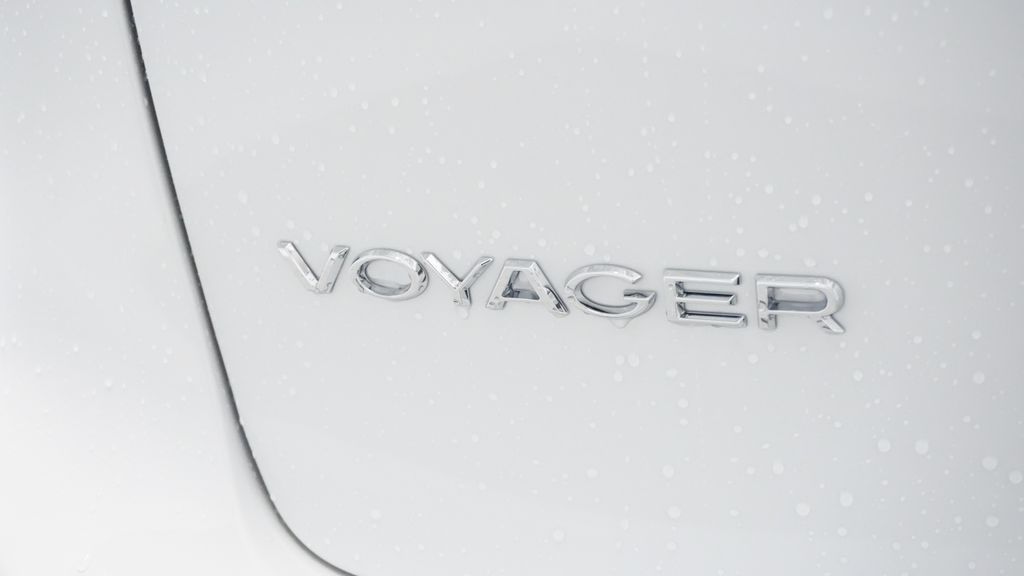 Thumbnail: 2026 Chrysler Voyager - 20