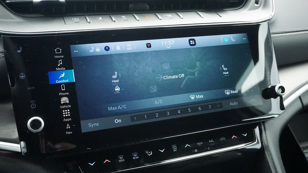 Thumbnail: 2026 Jeep Grand Cherokee - 32