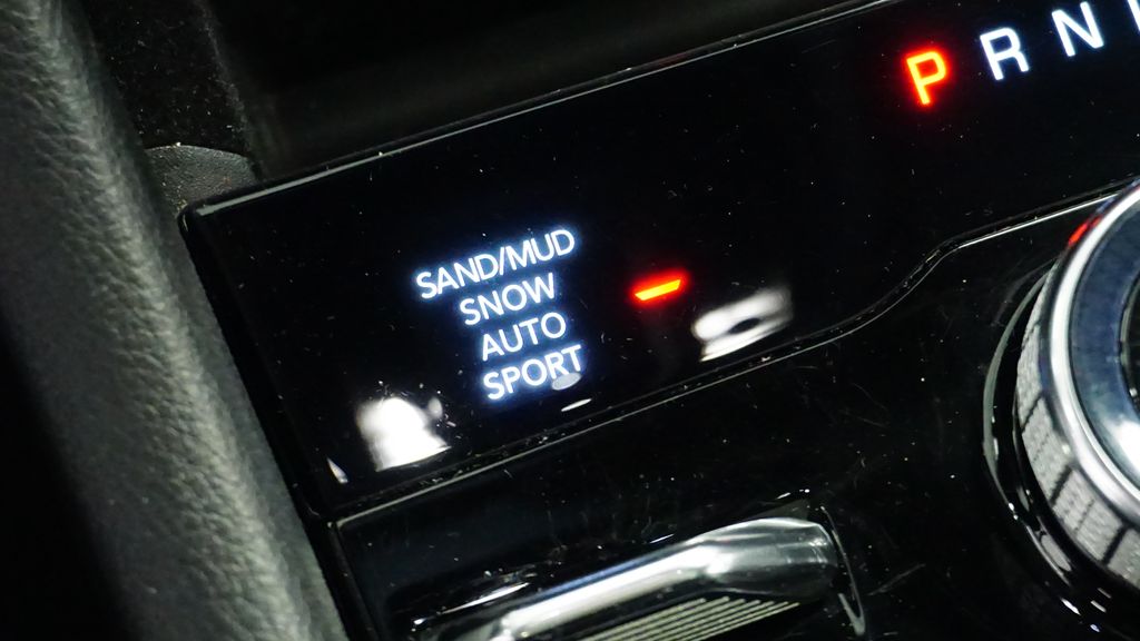 Thumbnail: 2022 Jeep Grand Cherokee - 31