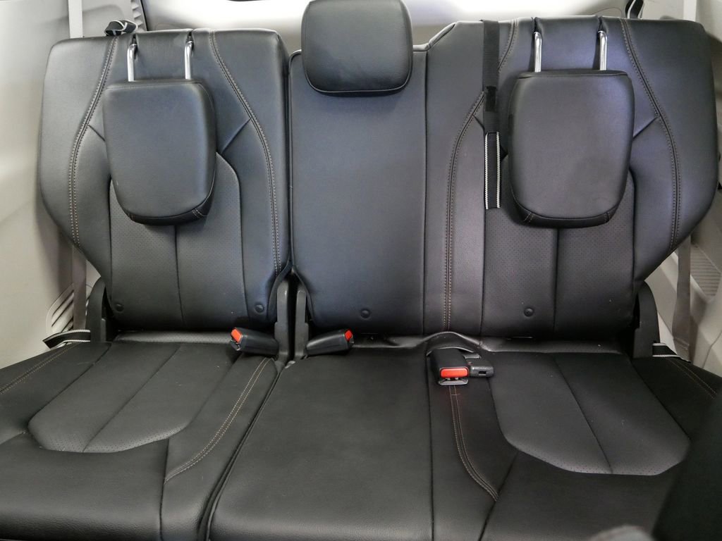 Thumbnail: 2019 Chrysler Pacifica - 19