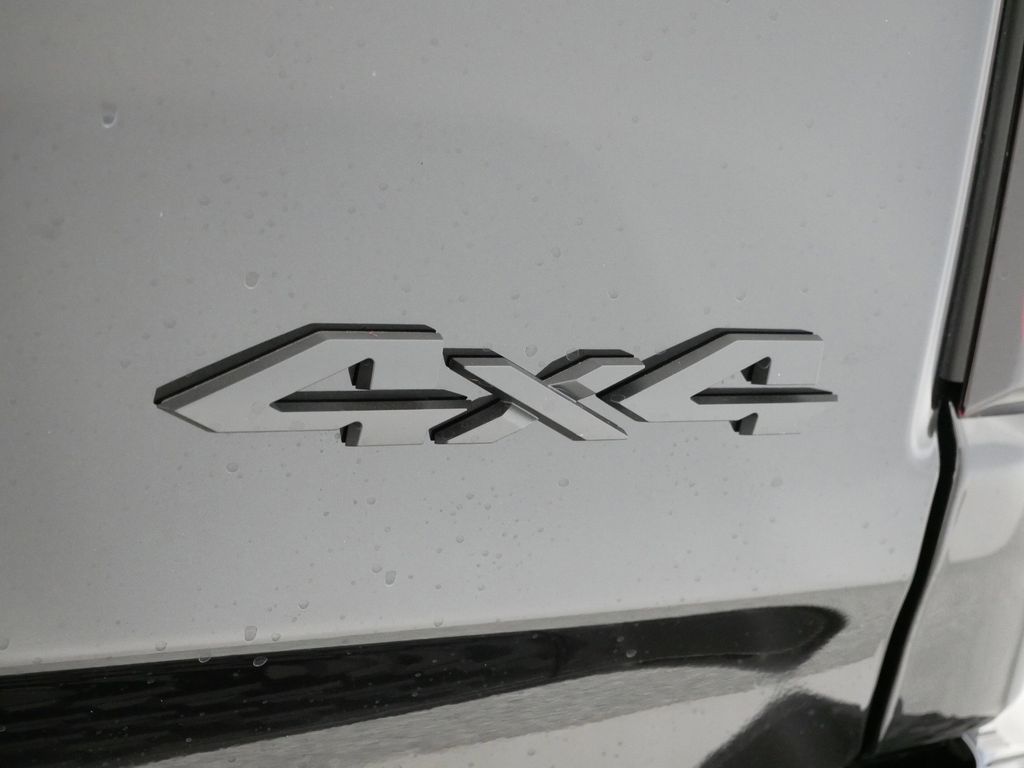 Thumbnail: 2026 RAM 1500 - 16