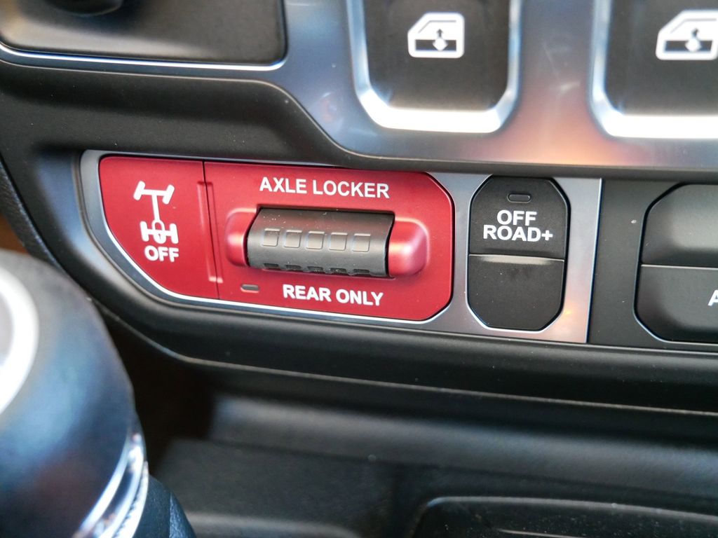 Thumbnail: 2026 Jeep Wrangler - 45