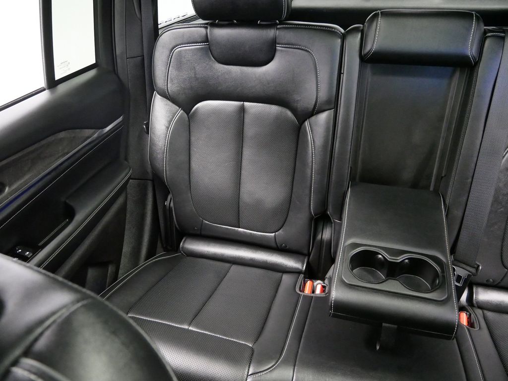 Thumbnail: 2022 Jeep Grand Cherokee - 20