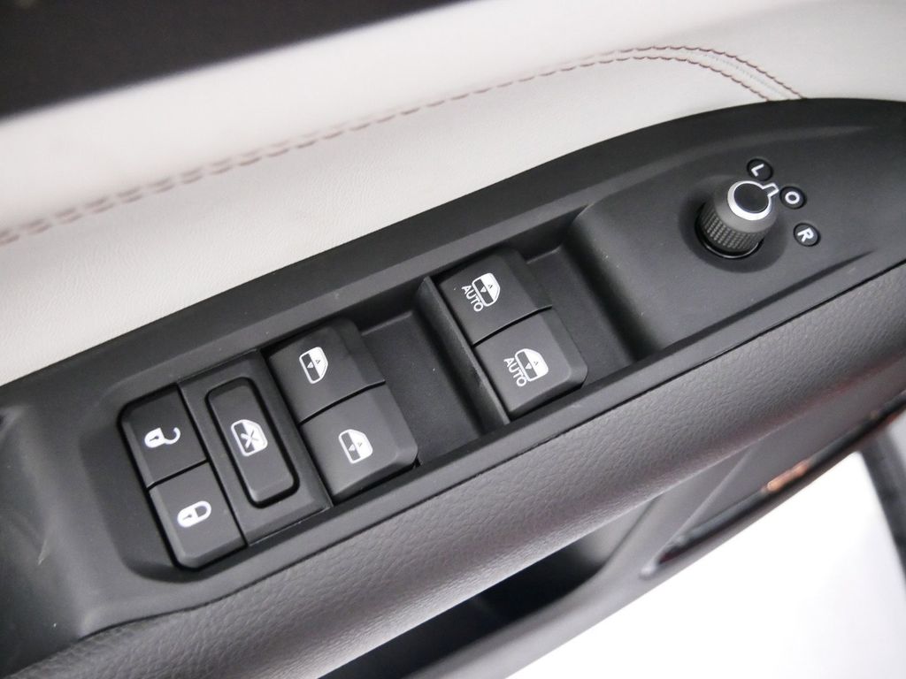 Thumbnail: 2025 Jeep Compass - 35