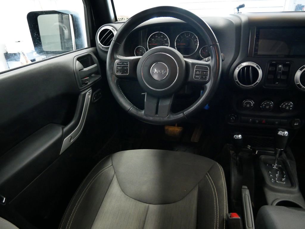 Thumbnail: 2016 Jeep Wrangler - 26