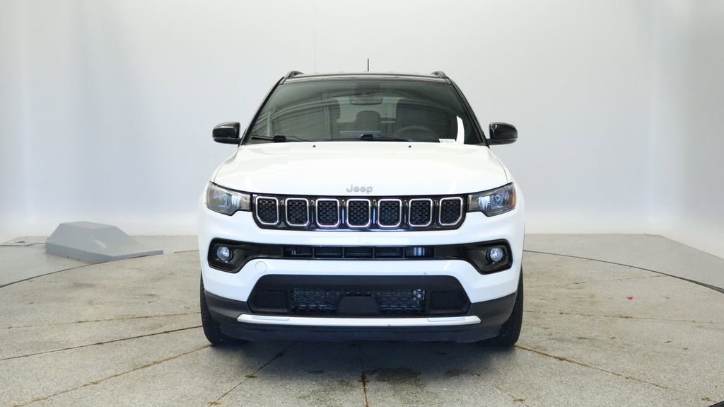 Thumbnail: 2023 Jeep Compass - 11