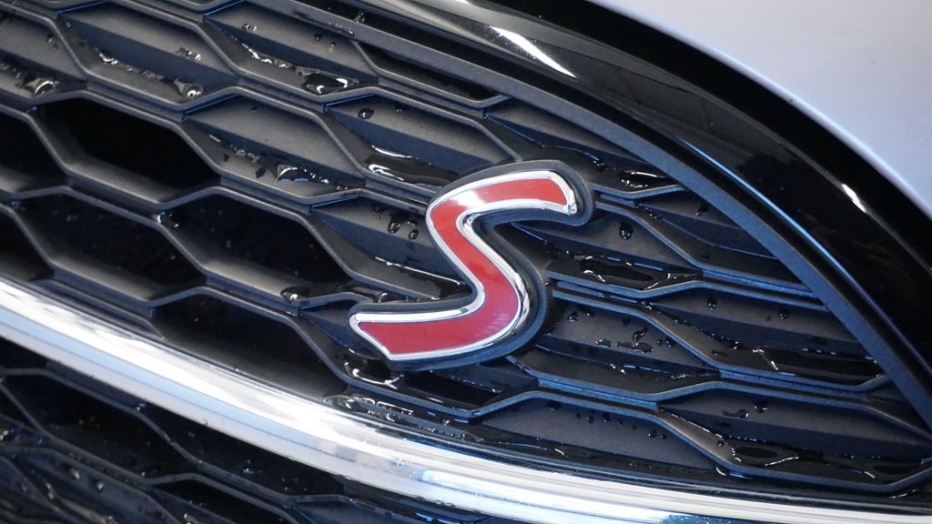 Thumbnail: 2022 MINI Cooper Clubman - 18