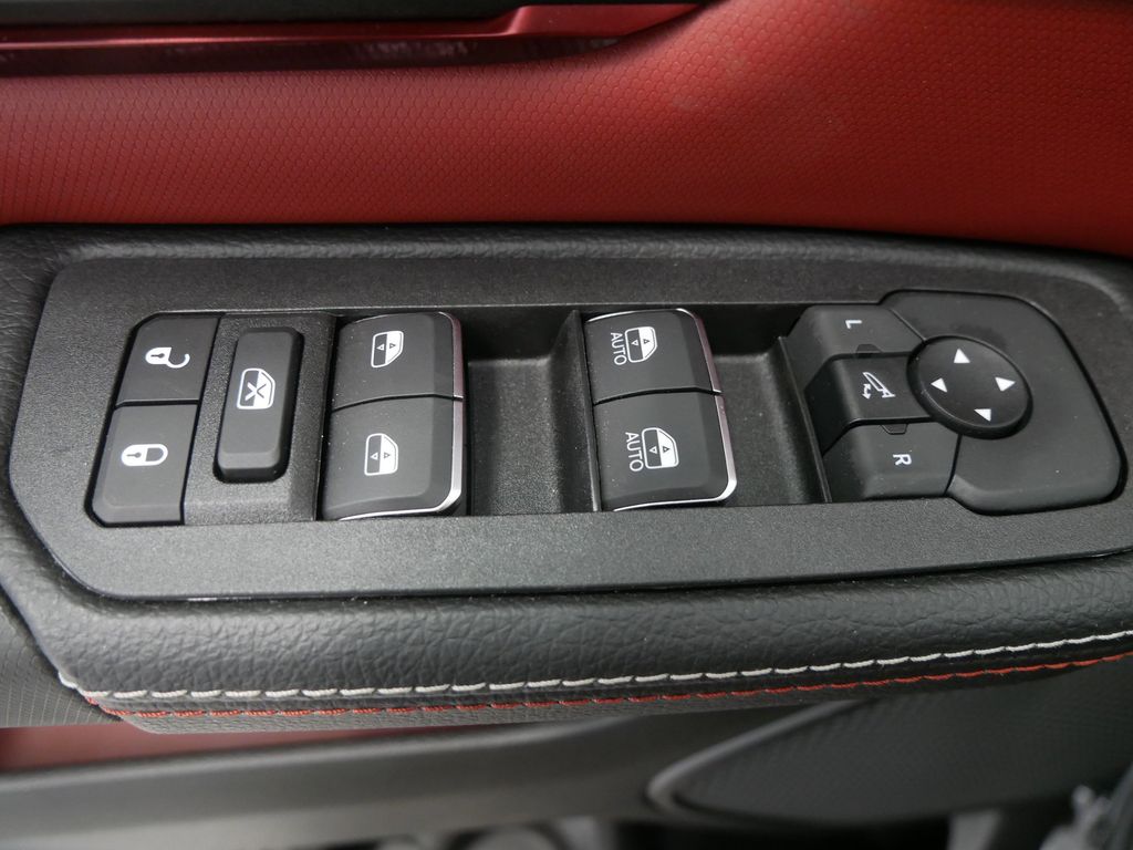 Thumbnail: 2025 RAM 1500 - 31