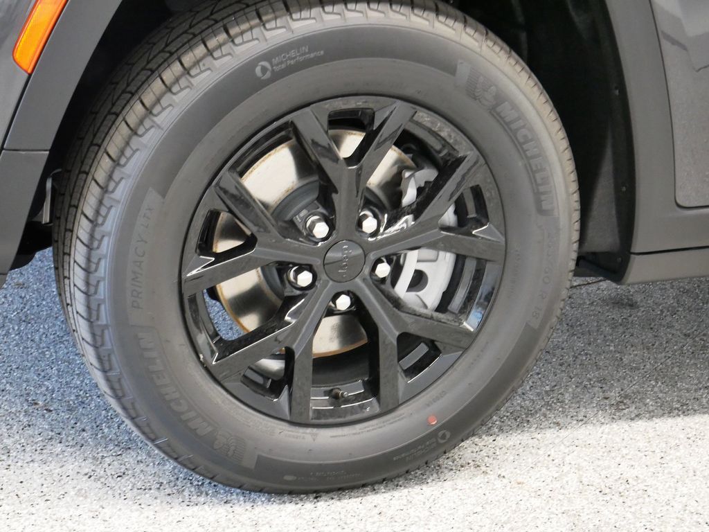 Thumbnail: 2025 Jeep Grand Cherokee L - 14