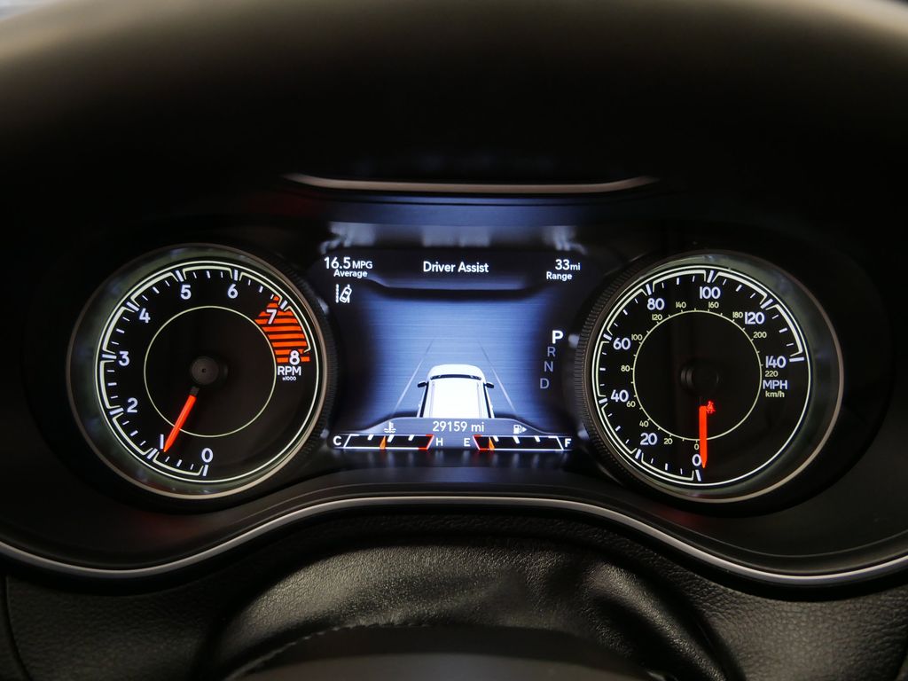 Thumbnail: 2022 Jeep Cherokee - 31