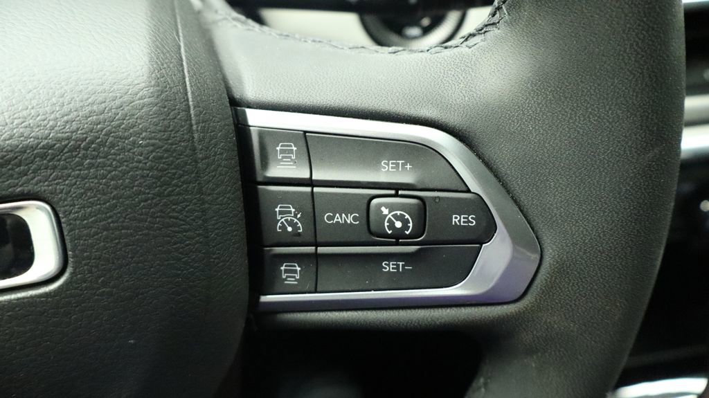 Thumbnail: 2023 Jeep Compass - 32