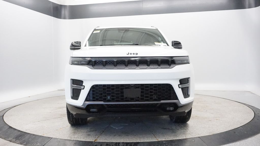 Thumbnail: 2026 Jeep Grand Wagoneer - 9