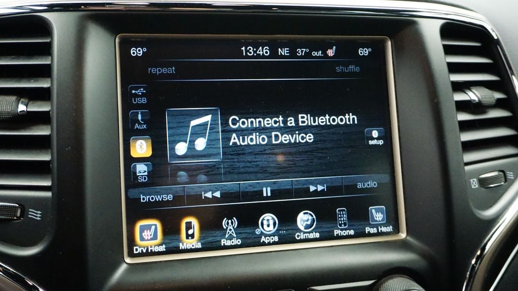 Thumbnail: 2017 Jeep Grand Cherokee - 34