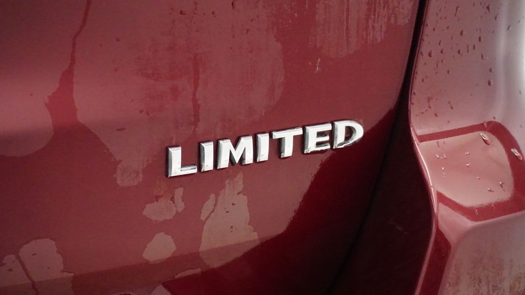 Thumbnail: 2021 Jeep Grand Cherokee - 17