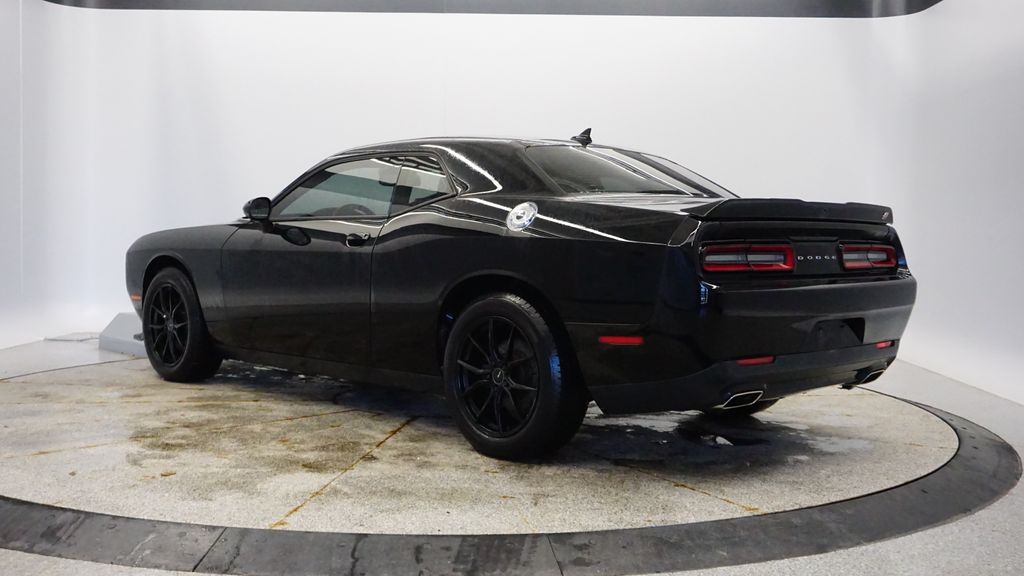 Thumbnail: 2020 Dodge Challenger - 3