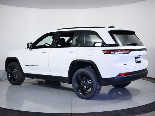 Thumbnail: 2024 Jeep Grand Cherokee - 15