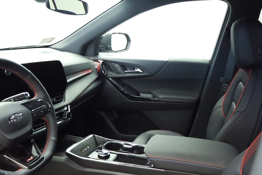 Thumbnail: 2025 Chevrolet Equinox - 31