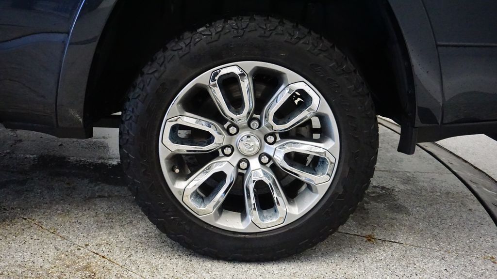 Thumbnail: 2021 RAM 1500 - 10