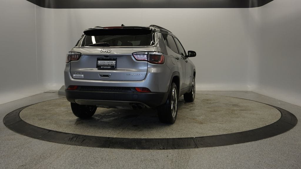 Thumbnail: 2018 Jeep Compass - 8