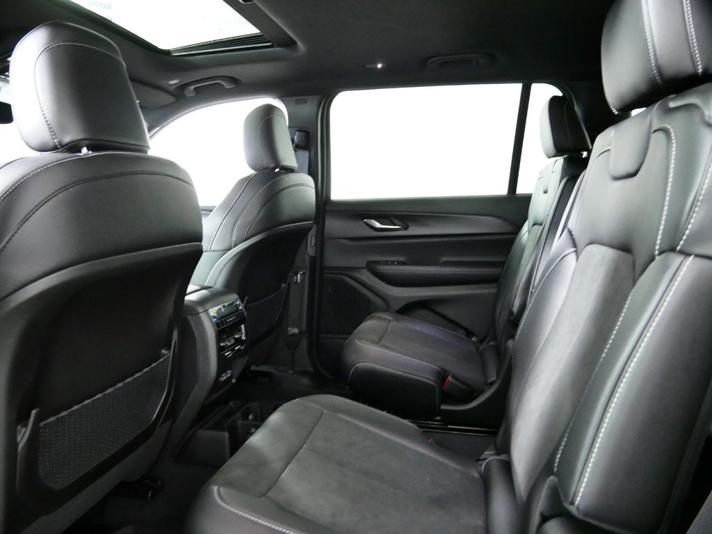 Thumbnail: 2025 Jeep Grand Cherokee L - 27