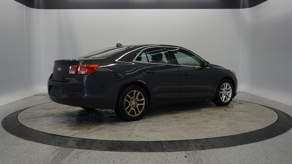 Thumbnail: 2014 Chevrolet Malibu - 10