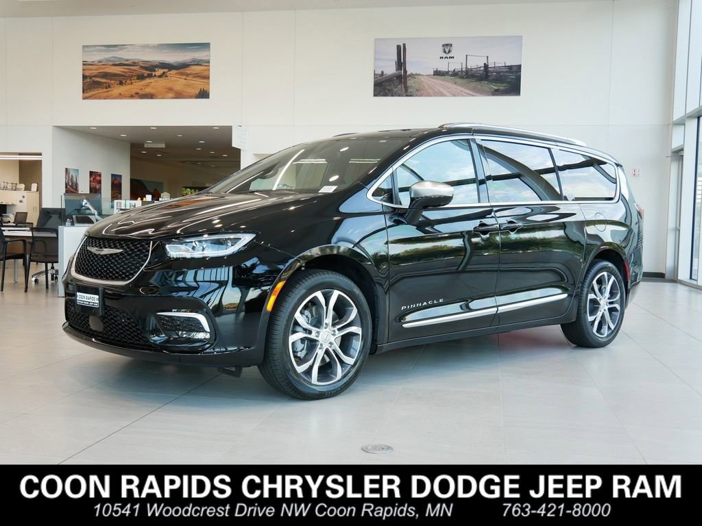 2026 Chrysler Pacifica Pinnacle's photo