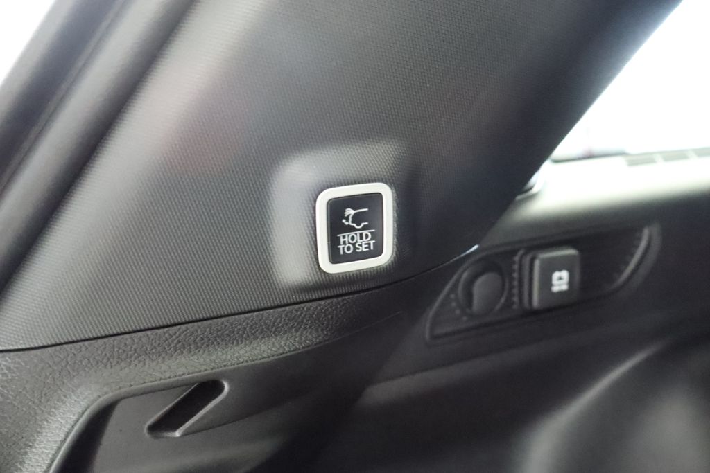 Thumbnail: 2025 Jeep Grand Cherokee - 23