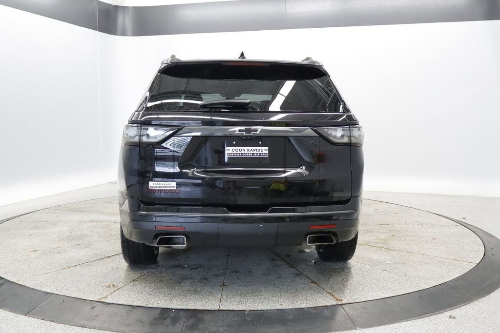 Thumbnail: 2021 Chevrolet Traverse - 4