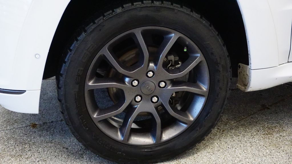 Thumbnail: 2020 Jeep Grand Cherokee - 13