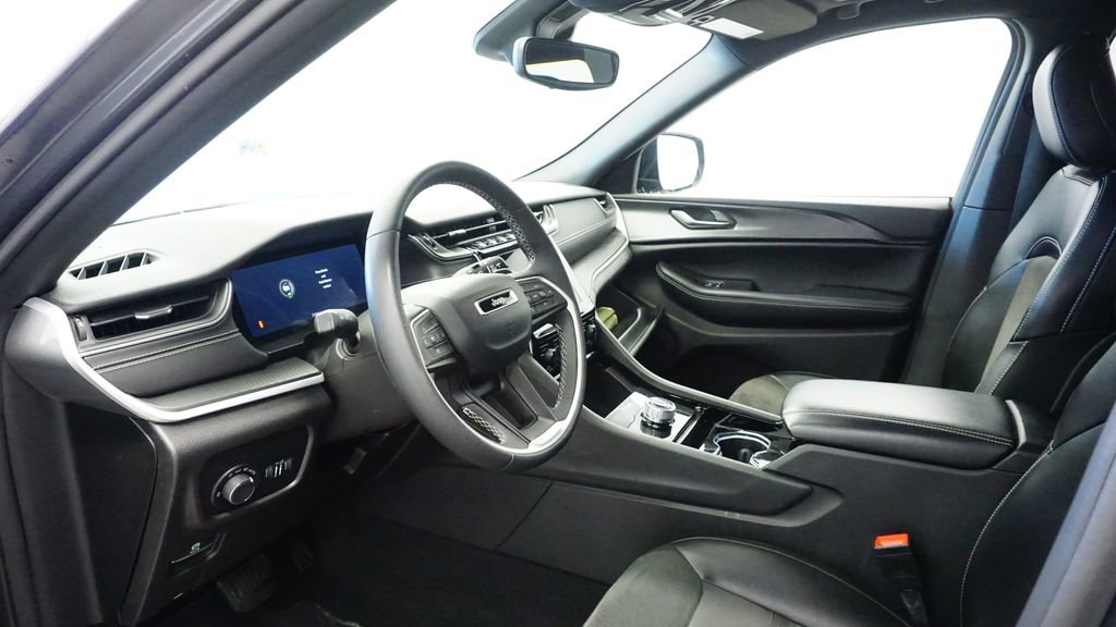 Thumbnail: 2023 Jeep Grand Cherokee - 26