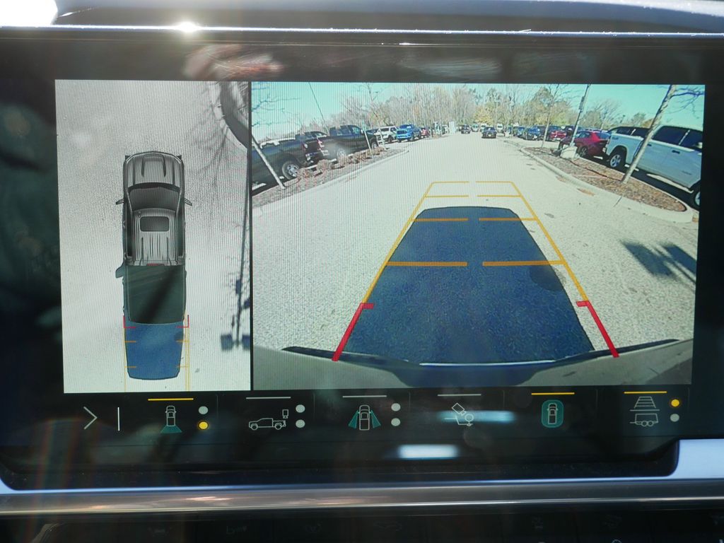 Thumbnail: 2022 Chevrolet Silverado 1500 - 30