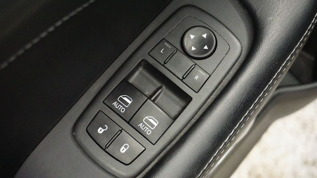 Thumbnail: 2020 Dodge Challenger - 24