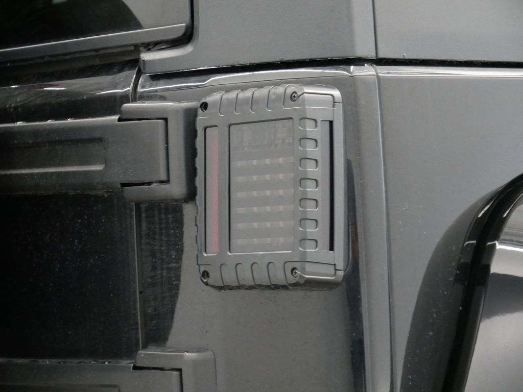 Thumbnail: 2015 Jeep Wrangler - 20